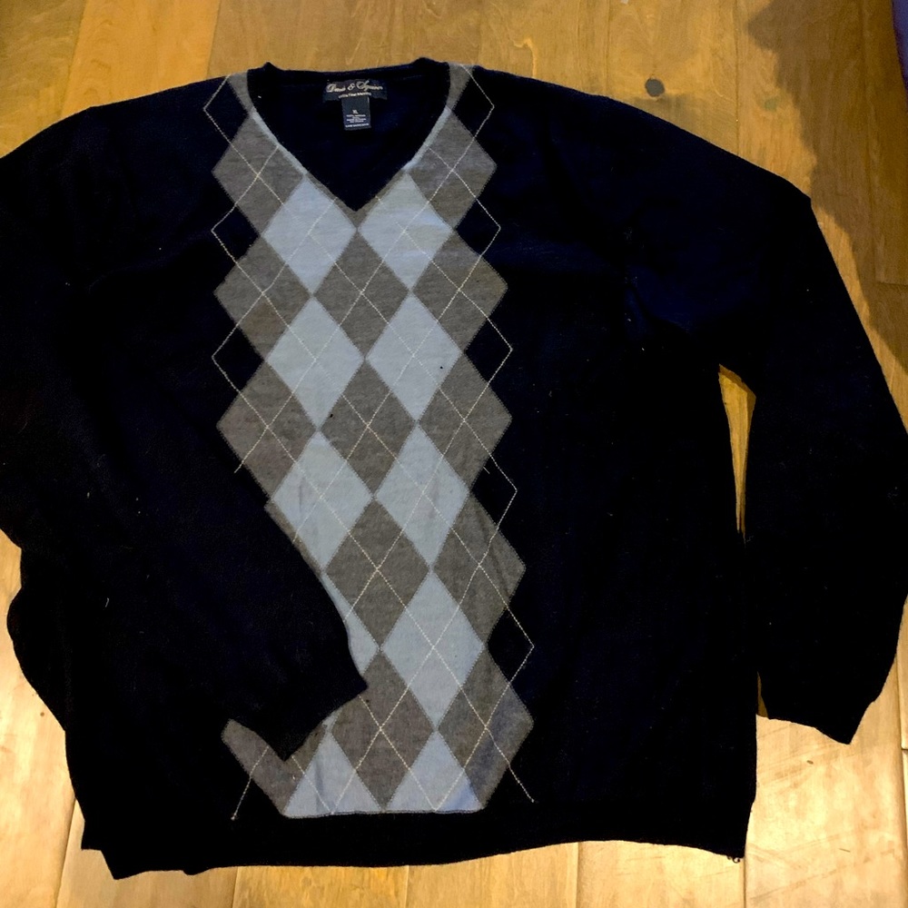 Men’s XL Davis and Squire Navy Argyle V-neck Sweater